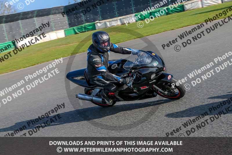 PJM Wedding Photography;enduro digital images;event digital images;eventdigitalimages;mallory park;mallory park photographs;mallory park trackday;mallory park trackday photographs;no limits trackdays;peter wileman photography;racing digital images;trackday digital images;trackday photos